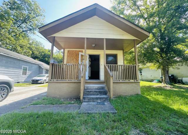 Property at 1059 Fort Hill St, Macon, GA 31217, 2 beds, 1 bath
