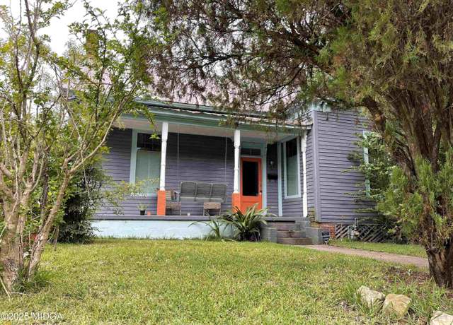 Property at 1432 Calhoun St, Macon, GA 31201, 5 beds, 2 baths