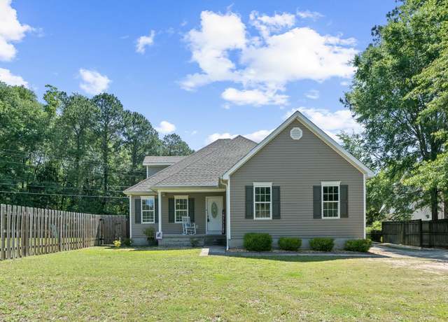 Property at 395 Chapman Rd, Macon, GA 31211, 4 beds, 3 baths