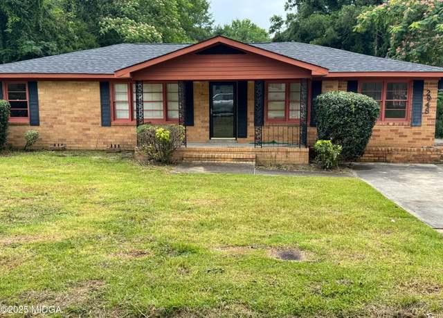 Property at 2948 Richard Dr, Macon, GA 31206, 4 beds, 2 baths