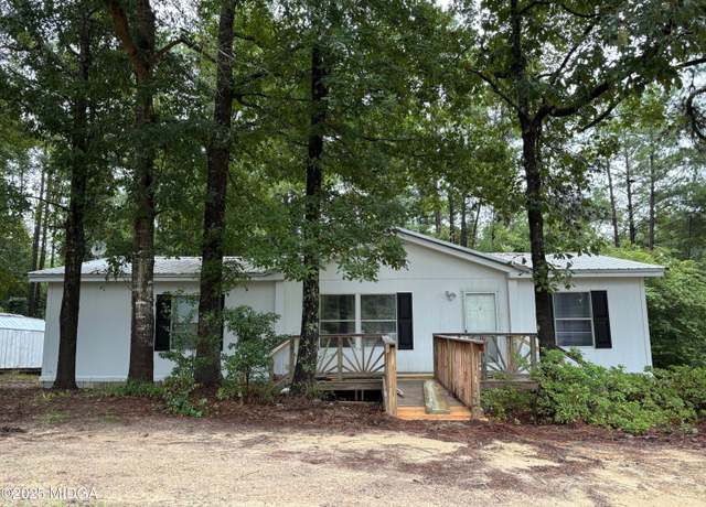 Property at 685 Henderson Rd, Macon, GA 31217, 3 beds, 2 baths