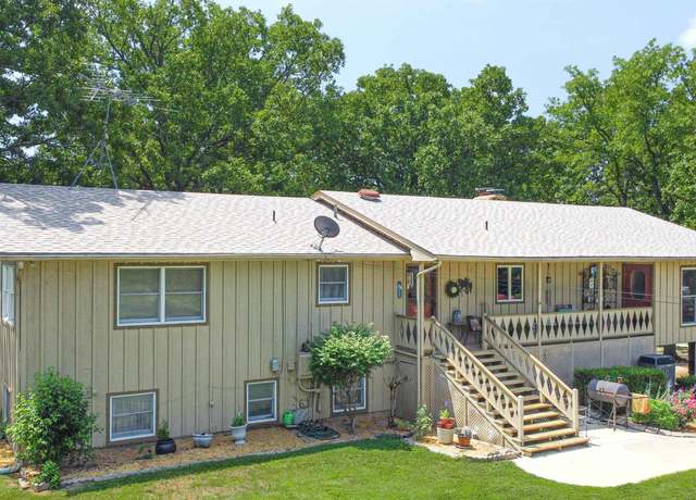 Property at 1092 Hwy 62 East, Yellville, AR 72687, 4 beds, 3 baths