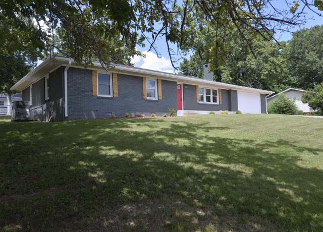 Property at 903 1st St, Mountain Home, AR 72653, 4 beds, 2 baths