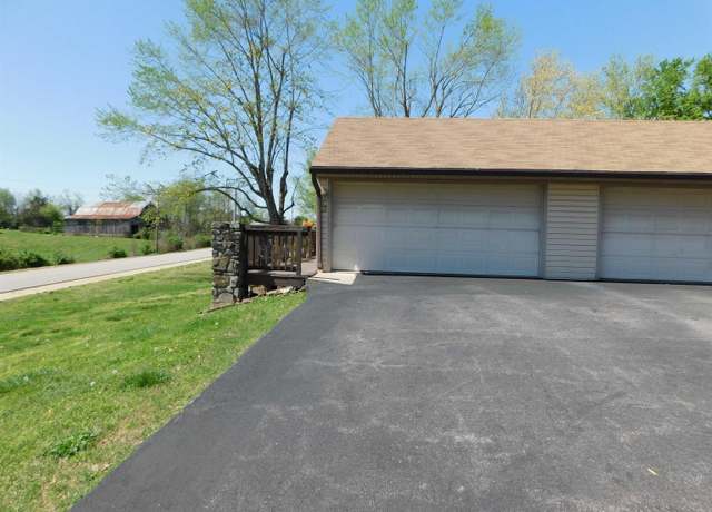 Property at 1500 Post Oak Way, Mountain Home, AR 72653, 2 beds, 2 baths