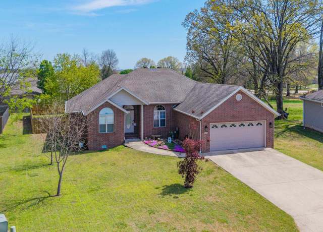 Property at 325 Magness Dr, Gassville, AR 72635, 3 beds, 2 baths