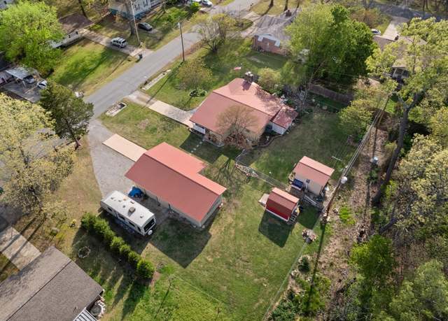 Property at 808 Betty Jean Ln, Bull Shoals, AR 72619, 2 beds, 1.5 baths