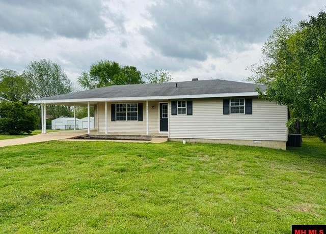 Property at 92 Voorheis Dr, Mountain Home, AR 72653, 2 beds, 1 bath
