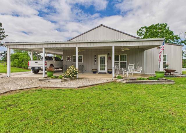 Property at 19 & 63 Pine St, Salesville, AR 72653, 3 beds, 2 baths
