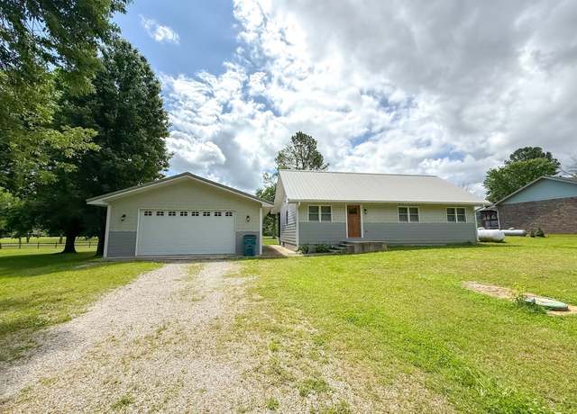 Property at 151 Golf Course Ter, Bull Shoals, AR 72619, 2 beds, 2 baths