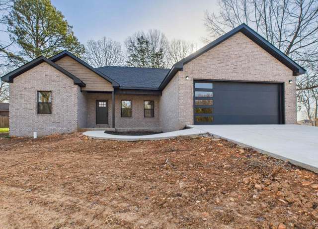 Property at 1368 Hampshire Cir, Mountain Home, AR 72653, 3 beds, 2 baths