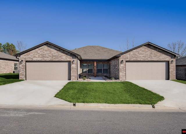 Property at 358 Turnberry Ct, Mountain Home, AR 72653, 3 beds, 2 baths