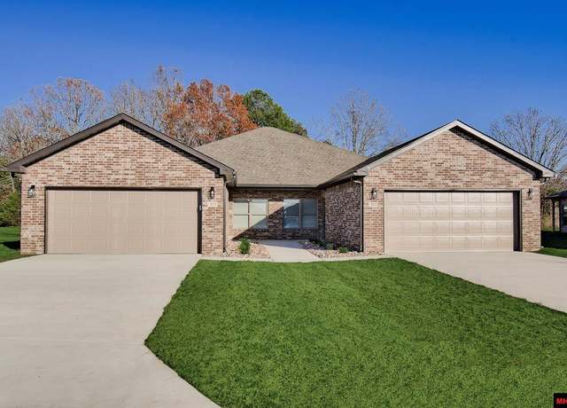 Property at 373 Turnberry Ct, Mountain Home, AR 72653, 2 beds, 2 baths