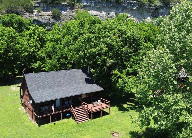 Property at 802 Mullett's Landing Rd, Calico Rock, AR 72518, 3 beds, 1.5 baths