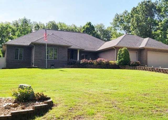 Property at 960 Pebblecreek Dr, Mountain Home, AR 72653, 4 beds, 2.5 baths