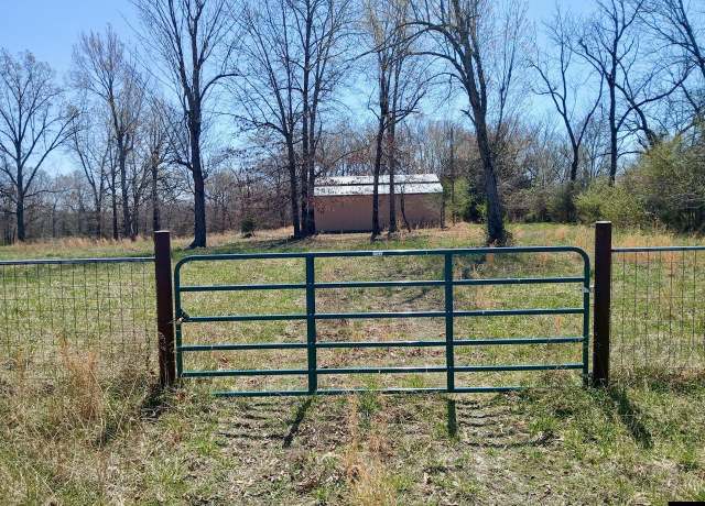 Property at 19 Old Shop Ln, Flippin, AR 72634