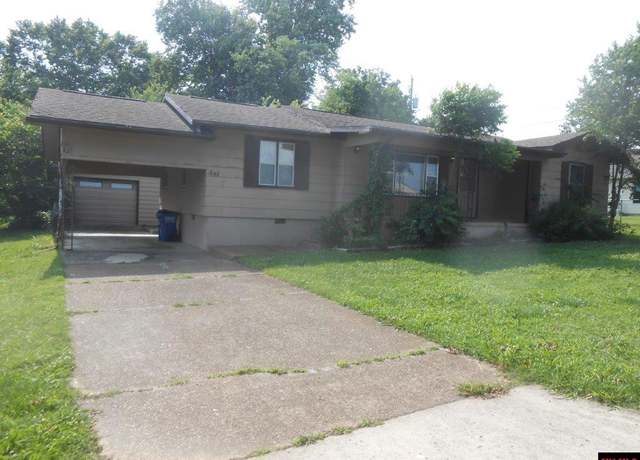 Property at 932 S Bryant St, Mountain Home, AR 72653, 3 beds, 1.5 baths