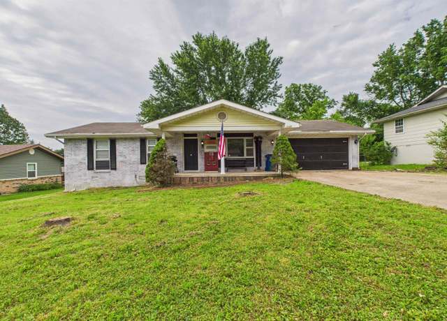 Property at 1168 Leonard Dr, Mountain Home, AR 72653, 2 beds, 2 baths