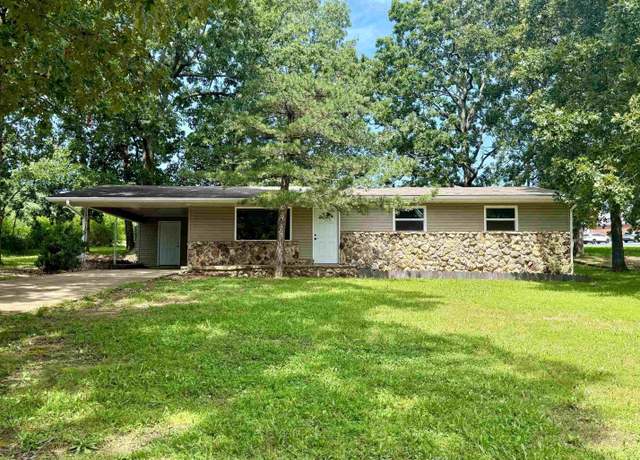 Property at 1016 Kentwood Dr, Mountain Home, AR 72653, 3 beds, 1.5 baths