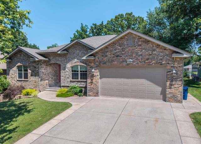 Property at 1343 Hampshire Cir, Mountain Home, AR 72653, 3 beds, 2 baths