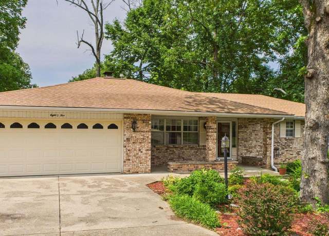 Property at 805 Fulton St, Mountain Home, AR 72653, 4 beds, 3.5 baths