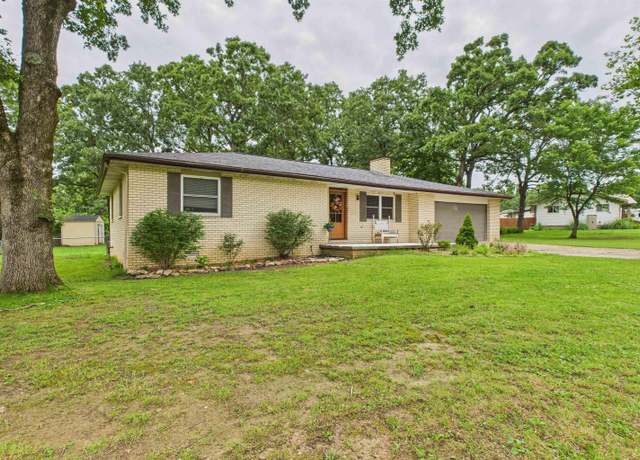 Property at 327 Marquis Dr, Mountain Home, AR 72653, 3 beds, 2 baths