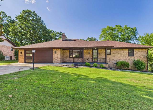 Property at 328 S Kingswood Dr, Mountain Home, AR 72653, 3 beds, 2.5 baths