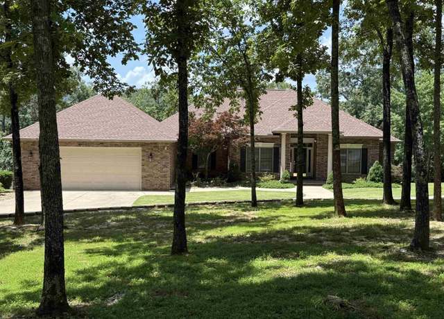 Property at 699 Cougar Dr, Mountain Home, AR 72653, 3 beds, 3 baths