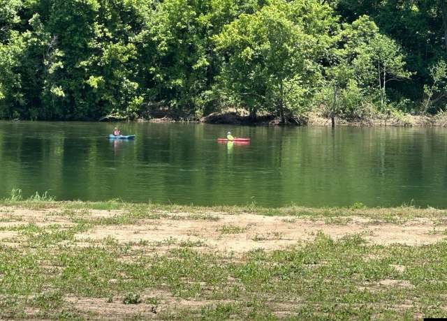 Property at 2644 Riverview Dr, Norfork, AR 72658