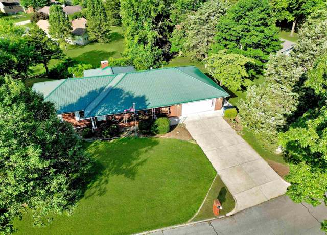 Property at 1729 Plantation, Mountain Home, AR 72653, 3 beds, 2.5 baths