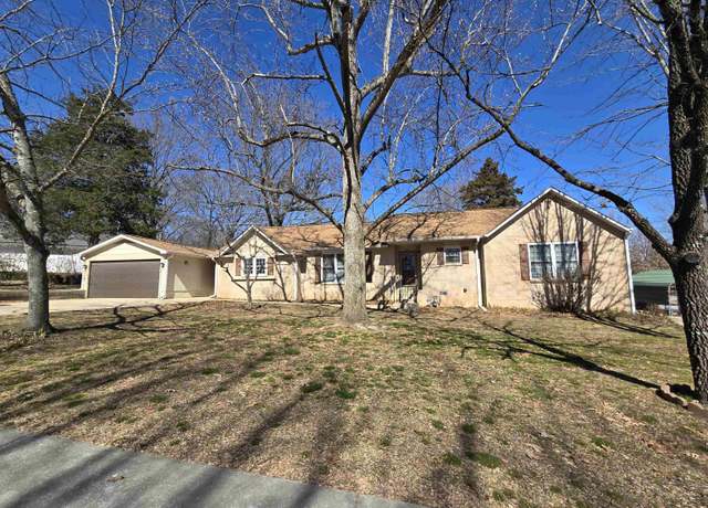 Property at 708 Arkansas Ave, Mountain Home, AR 72653, 4 beds, 2 baths