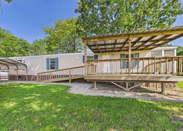 Property at 2111 West Rd, Mountain Home, AR 72653, 2 beds, 1 bath