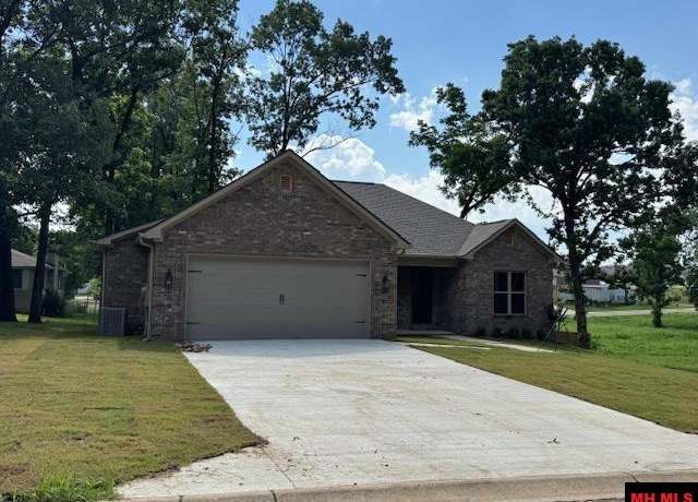 Property at 1385 Hampshire Cir, Mountain Home, AR 72653, 3 beds, 2 baths