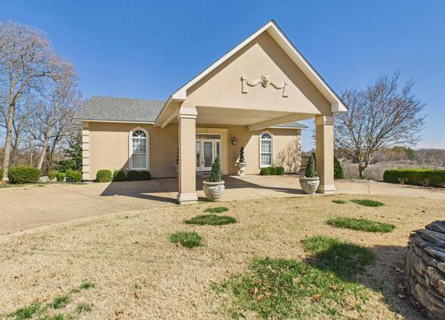 Property at 133 Diamond Gem Pl, Mountain Home, AR 72653, 5 beds, 5.5 baths