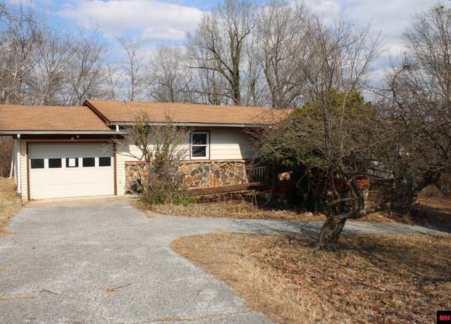 Property at 7010 Limestone Ln, Harrison, AR 72601, 3 beds, 2 baths