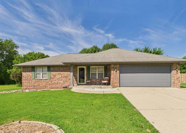 Property at 304 Clearbrook Ln, Mountain Home, AR 72653, 2 beds, 2 baths