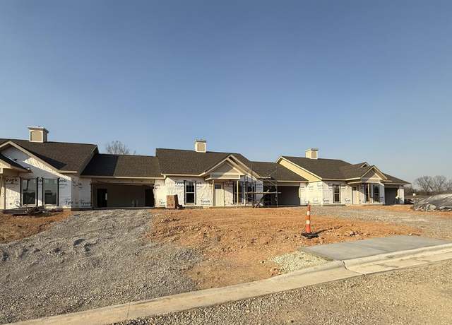 Property at 1807 Huron Ct, Mountain Home, AR 72653, 3 beds, 2 baths