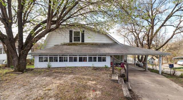 Photo of 236 3rd St, Gainesville, MO 65655