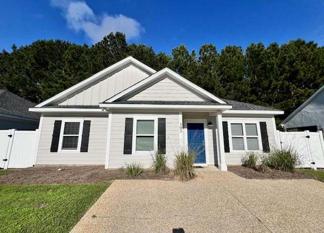 Property at 308 Summercreek Cv, Thomasville, GA 31792, 3 beds, 2 baths