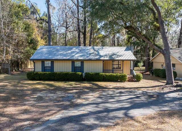 Property at 414 Glen Arven Dr, Thomasville, GA 31792, 3 beds, 2 baths