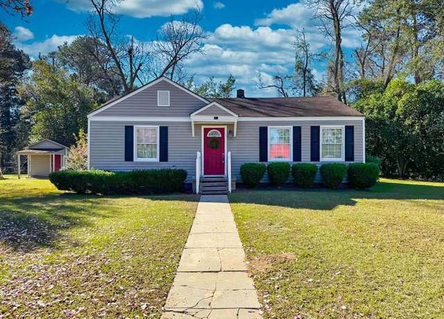 Property at 381 Pine St, Camilla, GA 31730, 3 beds, 1 bath