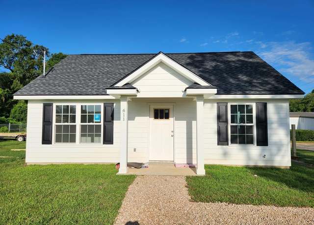Property at 611 N Martin Luther King Dr, Thomasville, GA 31792, 2 beds, 1 bath