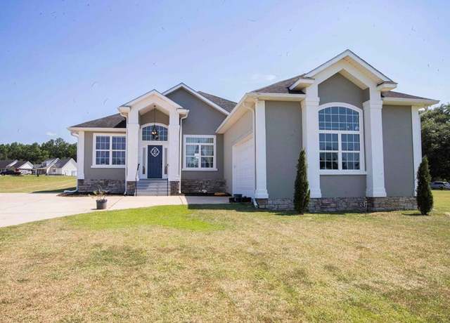 Property at 108 Willow Ridge Cir, Thomasville, GA 31757, 4 beds, 3 baths