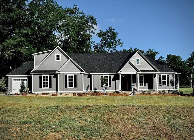 Property at 10119 Springhill Rd, Thomasville, GA 31792, 4 beds, 3 baths