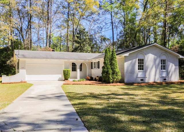 Property at 326 Briarcliff Dr, Thomasville, GA 31792, 3 beds, 2 baths