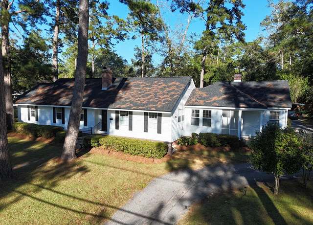 Property at 318 Glenwood Dr, Thomasville, GA 31792, 4 beds, 3 baths