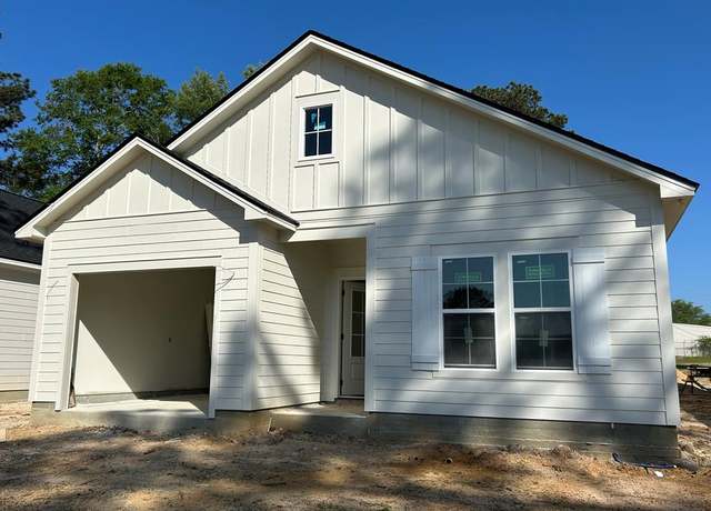 Property at 171 Timber Ridge Dr, Thomasville, GA 31757, 3 beds, 2 baths
