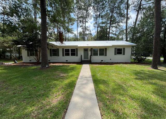 Property at 1504 Sally St, Thomasville, GA 31792, 3 beds, 2 baths