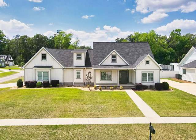 Property at 216 Morningside Dr, Thomasville, GA 31792, 4 beds, 3 baths