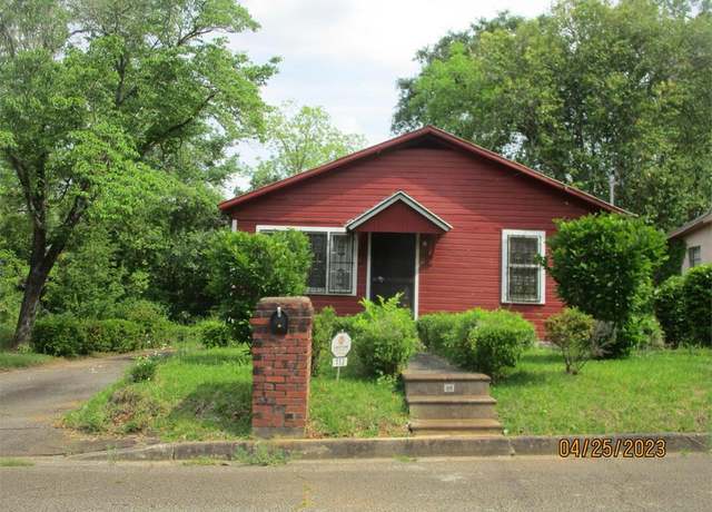 Property at 113 Crystal St, Thomasville, GA 31792, 3 beds, 1 bath