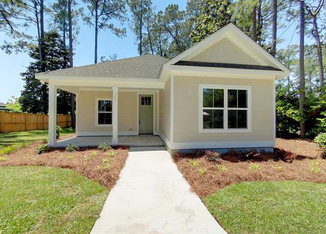 Property at 302 Betty St, Thomasville, GA 31792, 3 beds, 2 baths